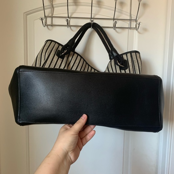 Karl Lagerfeld Large Striped Crossbody - Picture 12 of 16